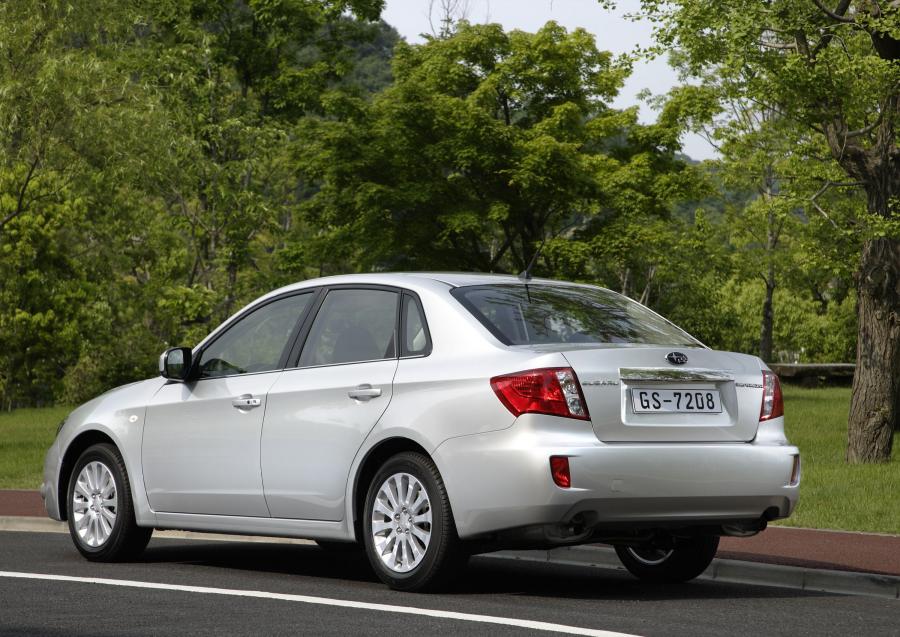  Subaru Impreza Sedan 2008 года  (фото 9 из 19)
